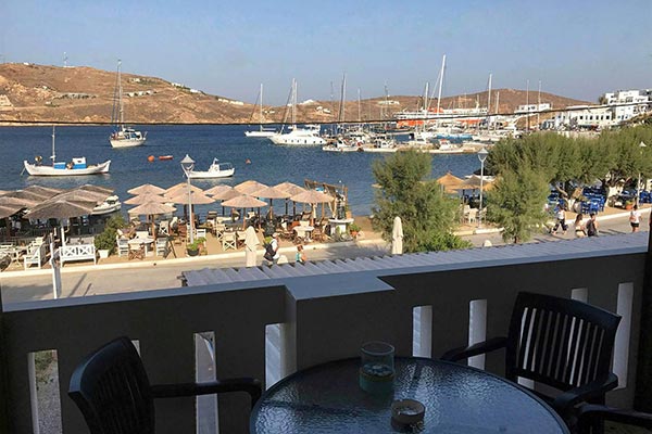 Akti rooms and apartments in serifos